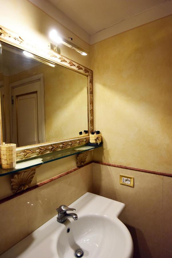 Italian Experience-Suite Medici Loft 8 Firenze Bagian luar foto
